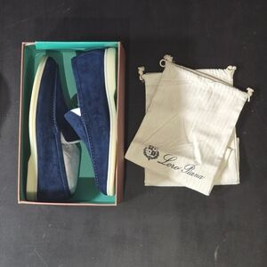 LORO PIANA Summer Walk Blue MENS Size 46 (MINT CONDITION)